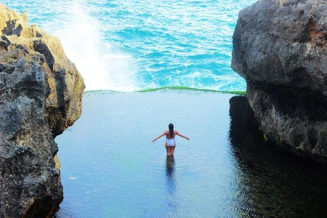 Kelingking Beach viewpoint on the west coast of Nusa Penida — photo 5