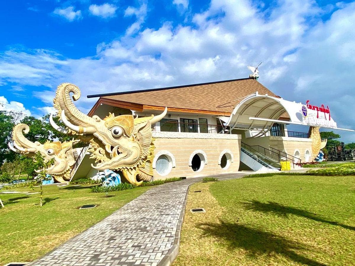 Sanur Harbour fast boat and island gallery 5