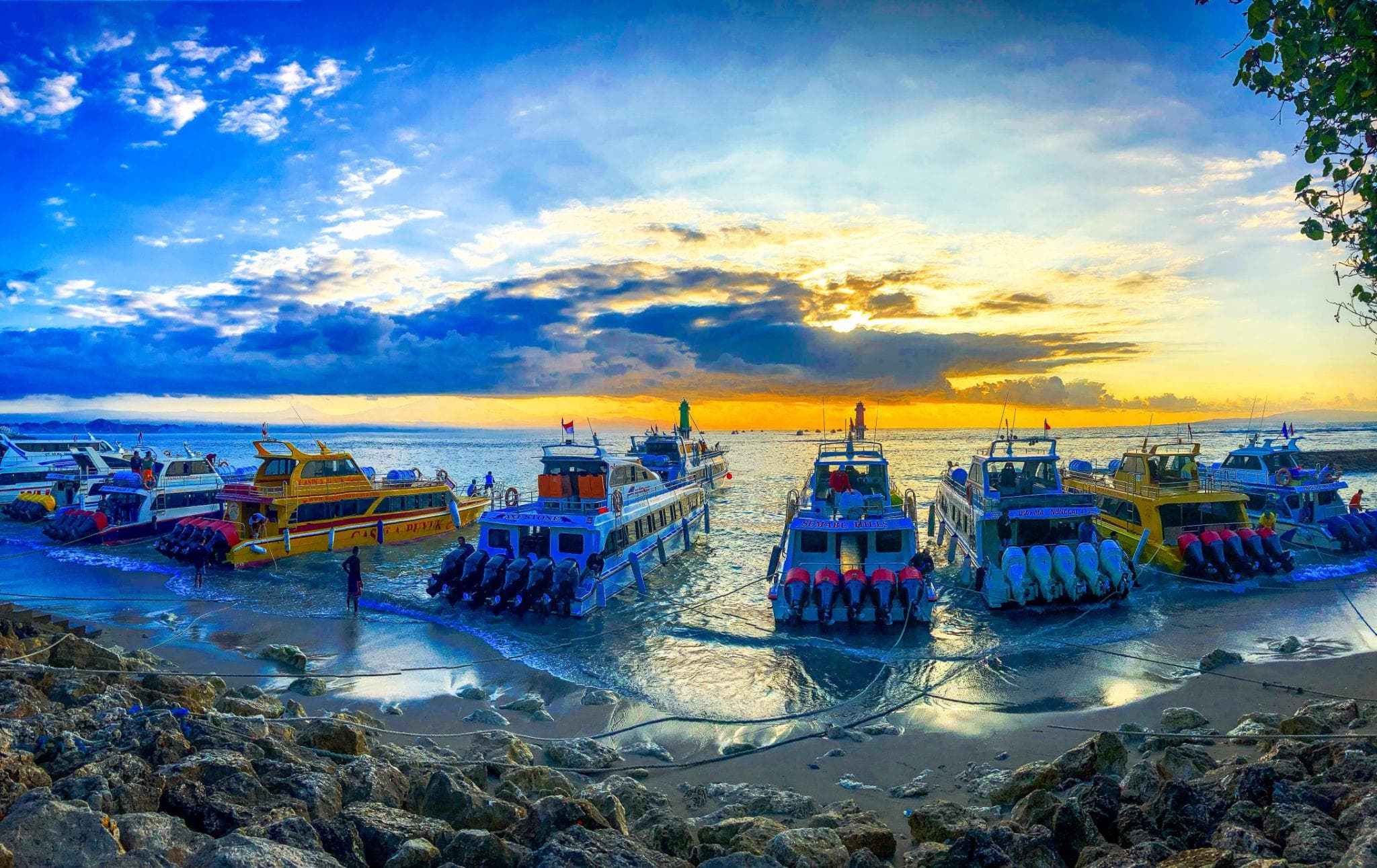 Sanur Harbour fast boat and island gallery 7